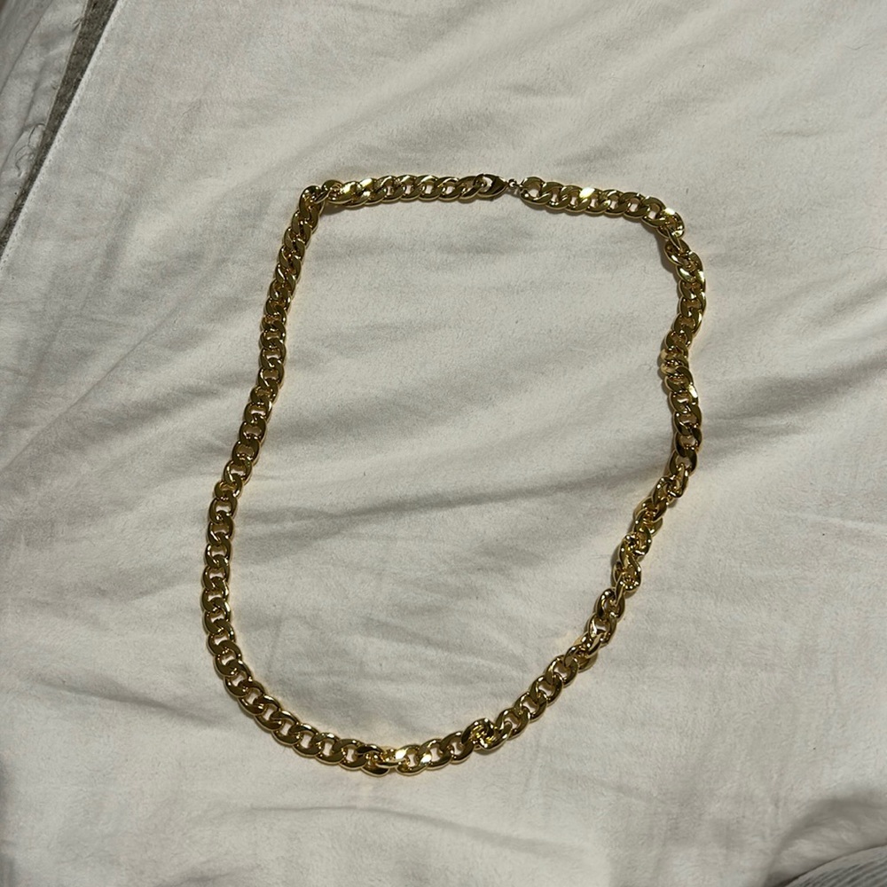Cuban chain link necklace